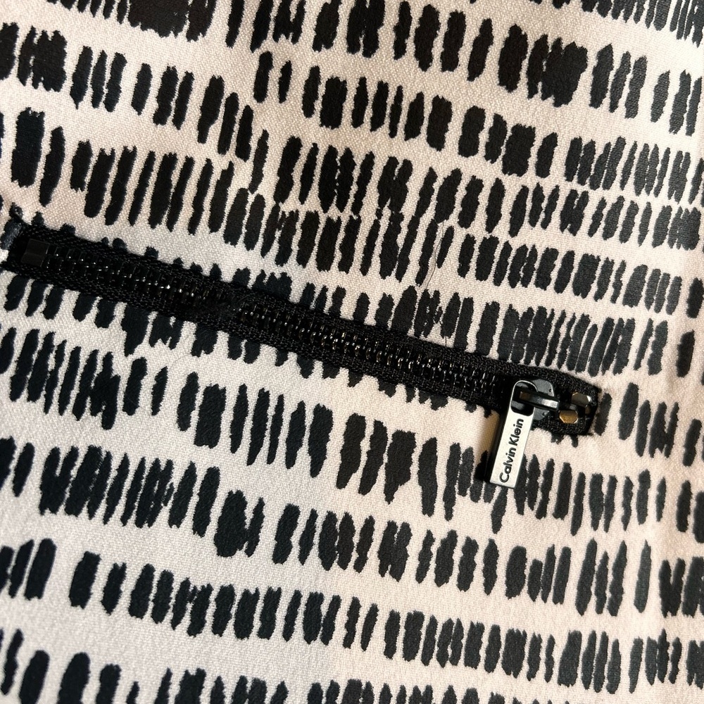 Calvin Klein Monochrome Women's Blazer - Picture 5 of 8